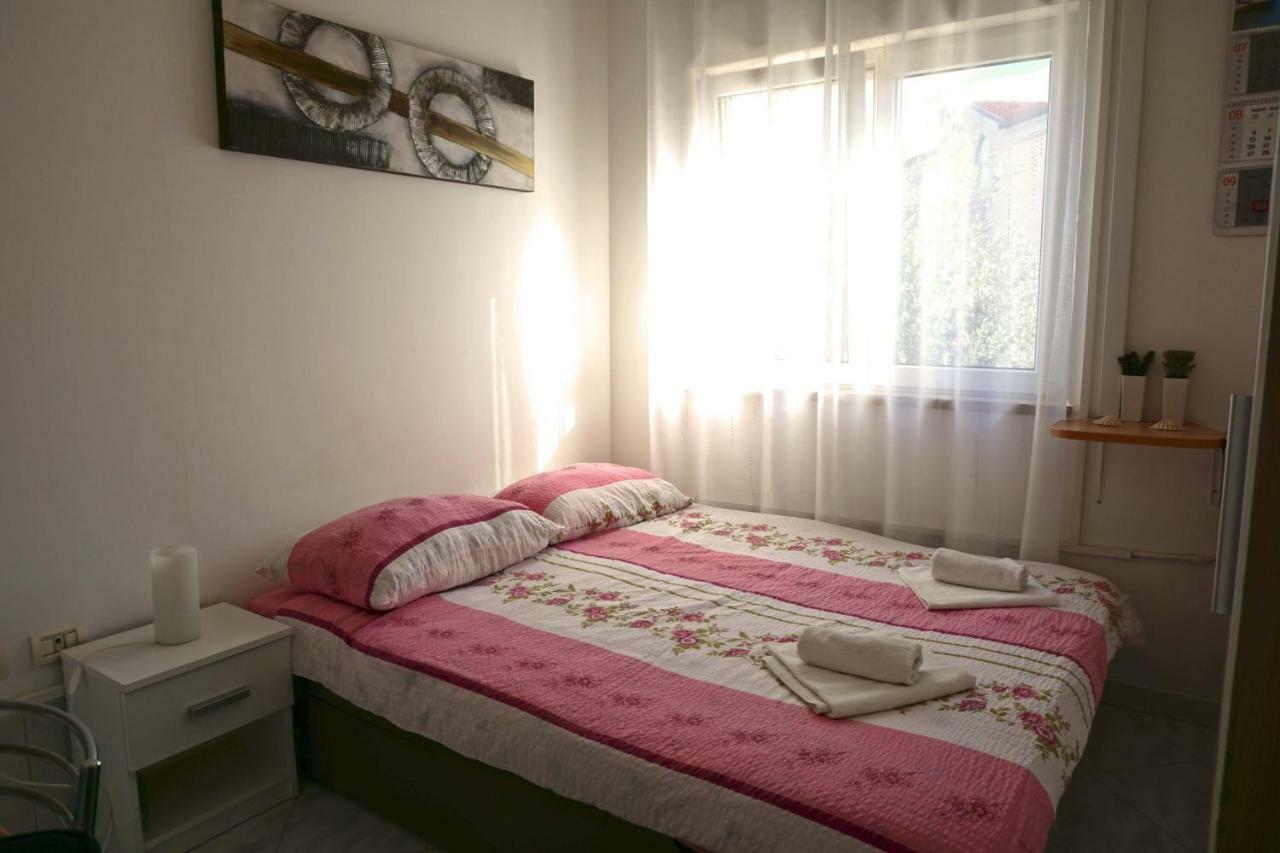 Apartment Umag Nelly Екстер'єр фото